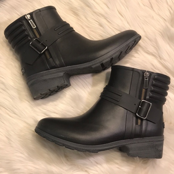 Sperry Shoes - Black sperry rain boots 10